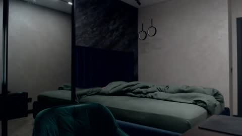 Justin online show from 12/03/24, 04:36