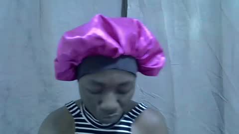 Snapshot of pretty_swirl chatting on 02/22/26, 09:46 Twirl online show from 02/22/26, 09:46