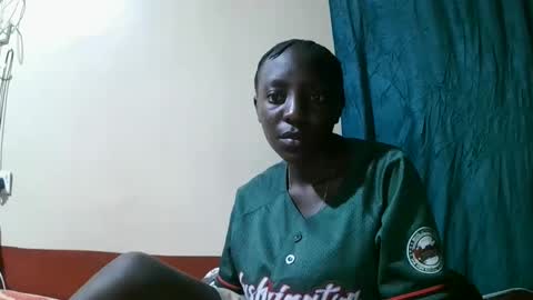 pretty_tiffany1 online show from 02/16/26, 06:31