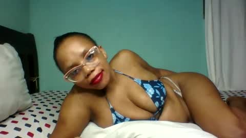 Snapshot of pretty_zara chatting on 04/15/26, 08:09 pretty zara online show from 04/15/26, 08:09