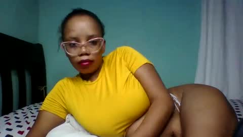 Snapshot of pretty_zara chatting on 04/16/26, 09:10 pretty zara online show from 04/16/26, 09:10