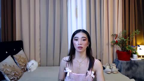 Snapshot of prettyakhira chatting on 02/05/25, 08:04 prettyakhira online show from 02/05/25, 08:04