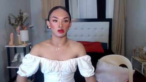 Snapshot of prettyakhira chatting on 02/18/25, 01:44 prettyakhira online show from 02/18/25, 01:44