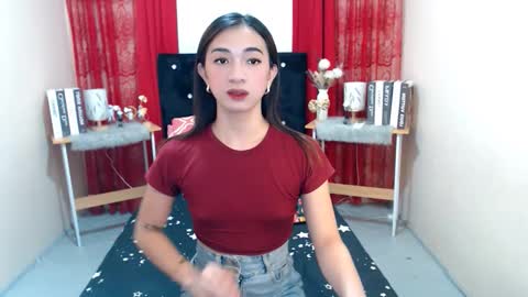 prettyakhira online show from 11/18/25, 08:19