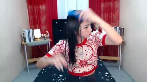 prettyakhira online show from 11/23/25, 01:00