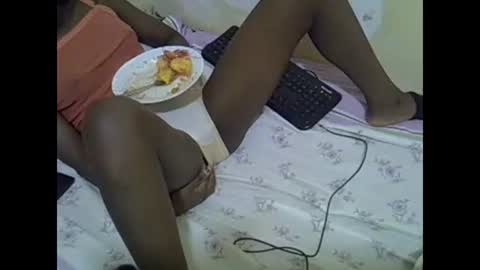 prettyalma online show from 01/05/25, 11:59