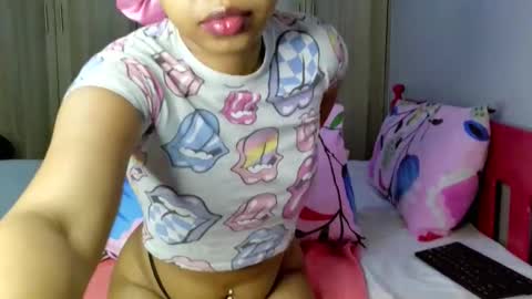 Snapshot of prettybigclit_ebony chatting on 10/23/25, 08:07 prettybigclit_ebony online show from 10/23/25, 08:07