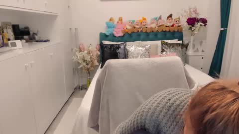 Snapshot of prettyblackeyes chatting on 02/19/25, 07:06 wilma online show from 02/19/25, 07:06