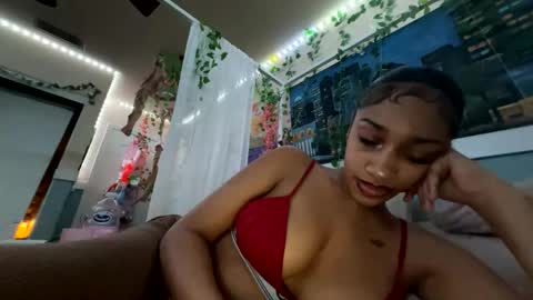 prettyblackgal online show from 12/15/25, 07:34