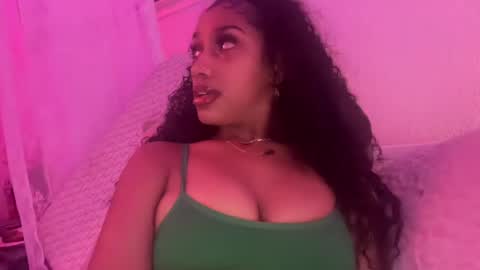 prettyblackgal online show from 07/18/26, 07:56