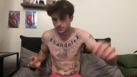 pretty boy online show from 09/19/25, 05:53