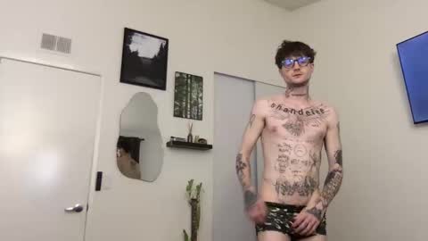 pretty boy online show from 01/13/26, 04:51