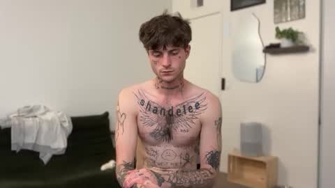 pretty boy online show from 04/30/26, 05:14