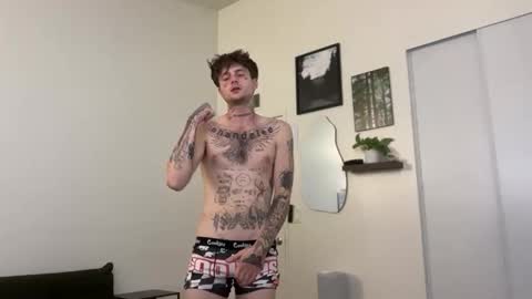 pretty boy online show from 05/01/26, 06:07
