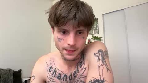 pretty boy online show from 06/10/26, 05:07