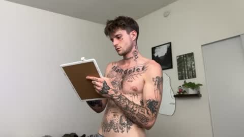 pretty boy online show from 07/08/26, 05:45