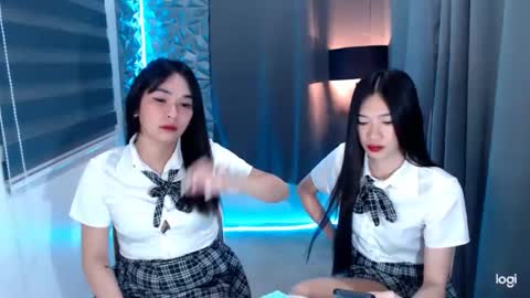 Snapshot of prettycumnotes69 chatting on 12/21/24, 07:27 ASHLEY online show from 12/21/24, 07:27