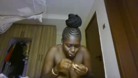 prettydulce online show from 07/15/26, 01:27