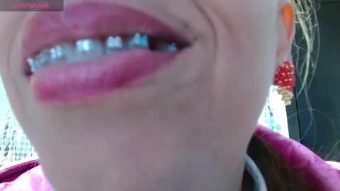 Snapshot of prettyduration chatting on 02/05/25, 10:33 Caro sins online show from 02/05/25, 10:33