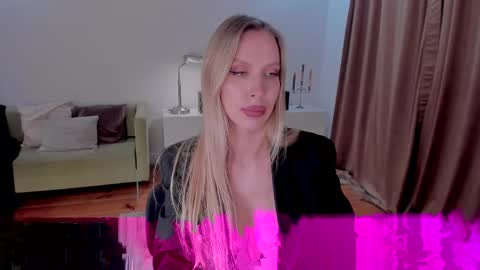 Eva online show from 03/03/25, 02:04