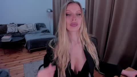 Eva online show from 03/23/26, 01:31