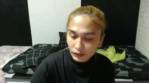 Kate online show from 02/11/25, 04:46