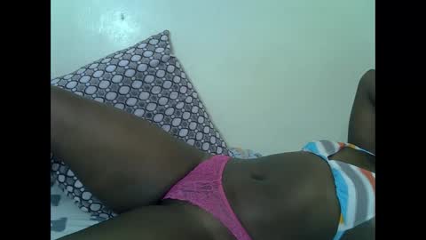 LILIAN online show from 12/17/25, 01:11