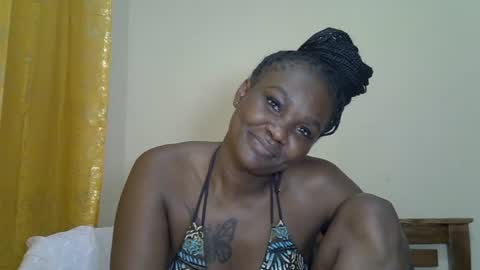 Snapshot of prettyliz30 chatting on 07/02/26, 03:23 LILIAN online show from 07/02/26, 03:23