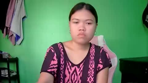 prettymae756493 online show from 05/12/26, 10:51