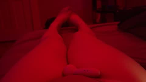 Snapshot of prettymask_ chatting on 12/18/25, 05:57 prettymask_ online show from 12/18/25, 05:57