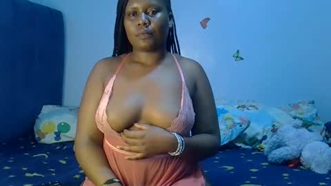 prettymel1 online show from 04/18/26, 12:25