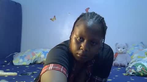 prettymel1 online show from 05/27/26, 02:19