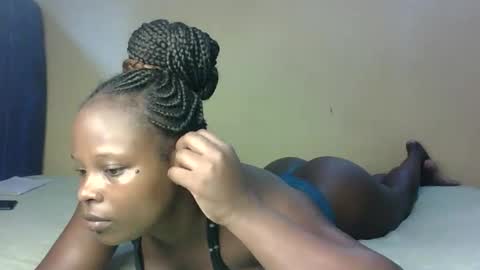 Melly online show from 12/18/25, 06:41