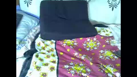 Snapshot of prettymish25 chatting on 01/10/25, 05:15 prettymish25 online show from 01/10/25, 05:15