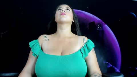 Laura  Onlyfans   40OFF online show from 01/23/25, 09:18