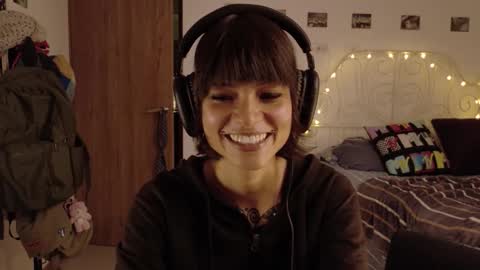 Juli online show from 03/18/26, 02:15