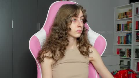 Sophie  next stream will be at Monday  i will wait you guys  online show from 11/04/25, 01:43