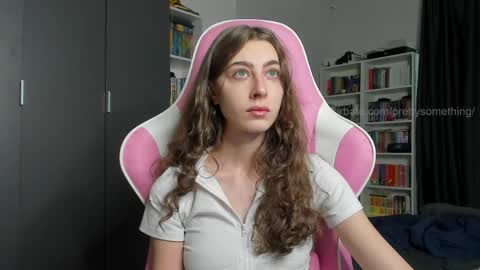 Sophie  next stream will be at Monday  i will wait you guys  online show from 04/01/26, 05:52