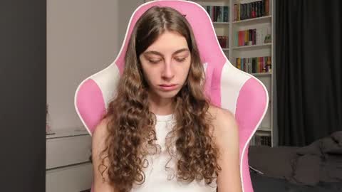 Snapshot of prettysomething chatting on 06/18/26, 06:24 Sophie next stream will be at Monday i will wait you guys online show from 06/18/26, 06:24