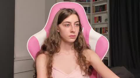 Snapshot of prettysomething chatting on 06/27/26, 12:22 Sophie next stream will be at Monday i will wait you guys online show from 06/27/26, 12:22
