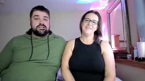 Snapshot of prettystarmn chatting on 11/17/25, 04:07 prettystarmn online show from 11/17/25, 04:07