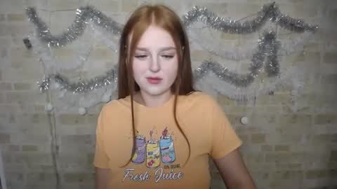 Snapshot of prettyvalerii_ chatting on 12/25/24, 11:42 Valeri online show from 12/25/24, 11:42