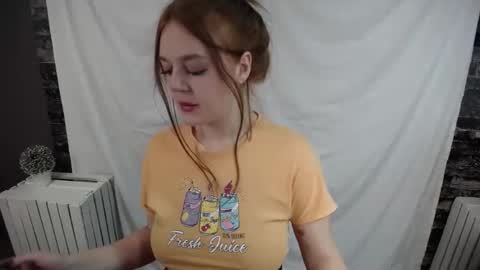 Snapshot of prettyvalerii_ chatting on 02/13/25, 01:19 Valeri online show from 02/13/25, 01:19