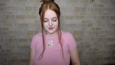 Snapshot of prettyvalerii_ chatting on 03/02/25, 03:05 Valeri online show from 03/02/25, 03:05