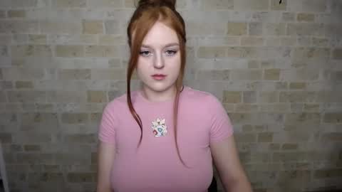 Snapshot of prettyvalerii_ chatting on 03/09/25, 09:57 Valeri online show from 03/09/25, 09:57