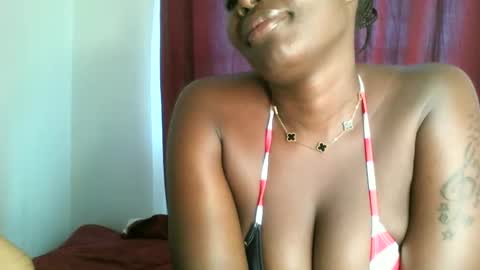 Snapshot of prettyvishy chatting on 01/06/25, 08:35 prettyvishy online show from 01/06/25, 08:35