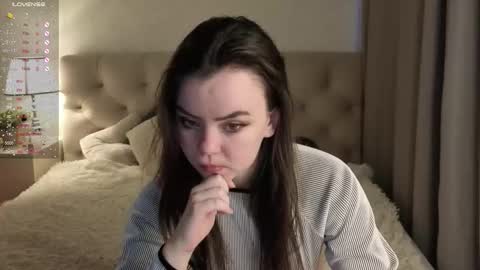 Snapshot of prettyyy_kitty chatting on 02/09/26, 02:04 Kitty online show from 02/09/26, 02:04