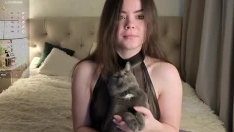 Snapshot of prettyyy_kitty chatting on 02/18/26, 02:07 Kitty online show from 02/18/26, 02:07