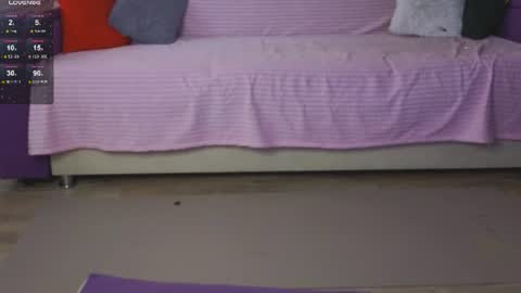 Snapshot of prettyyy_kitty chatting on 07/11/26, 02:25 Kitty online show from 07/11/26, 02:25