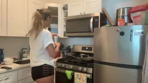 prettyyykittyyy22 online show from 07/29/26, 02:26